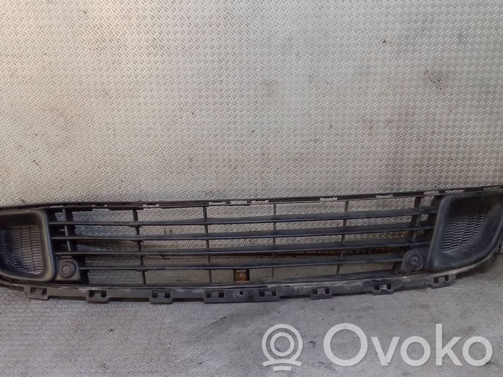 Citroen C5 Unteres Gitter dreiteilig vorne 