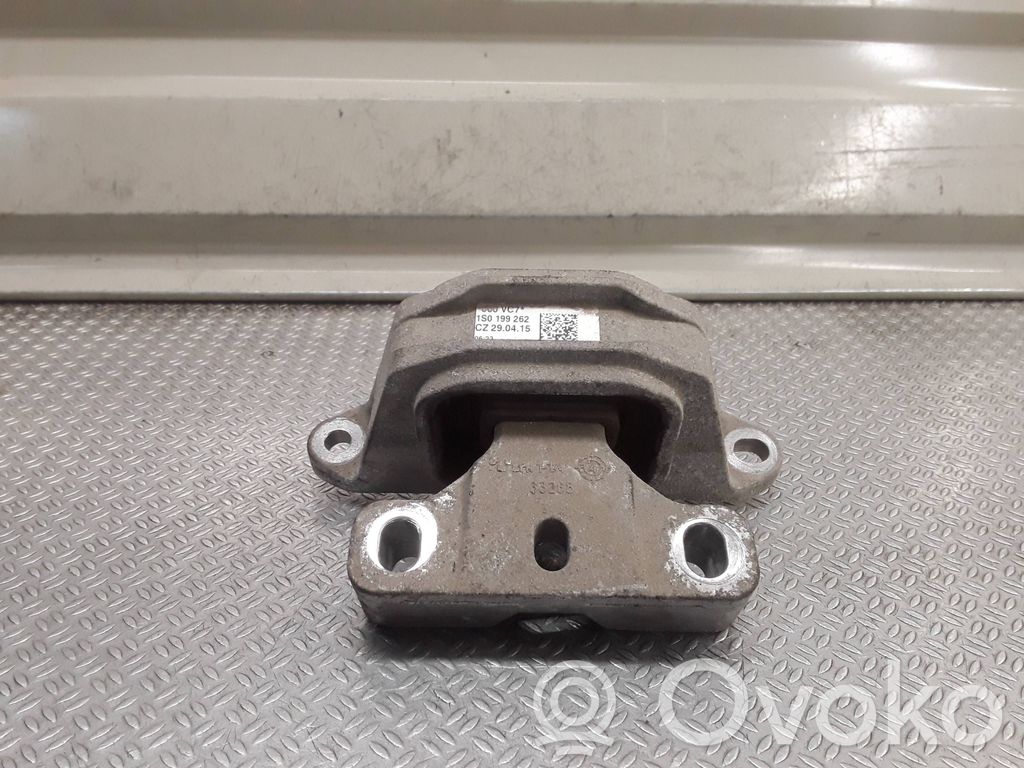 Volkswagen Up Engine mount bracket 