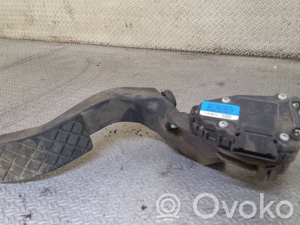 Pedale dell’acceleratore   8D1723523N