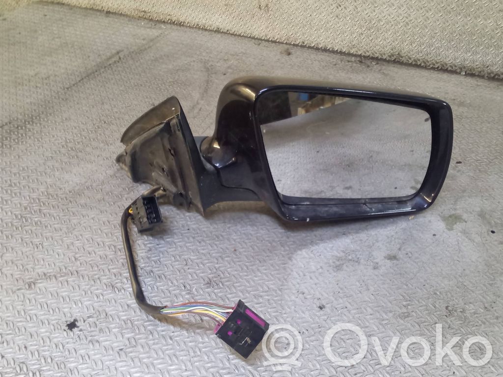 Front door electric wing mirror   E1010629