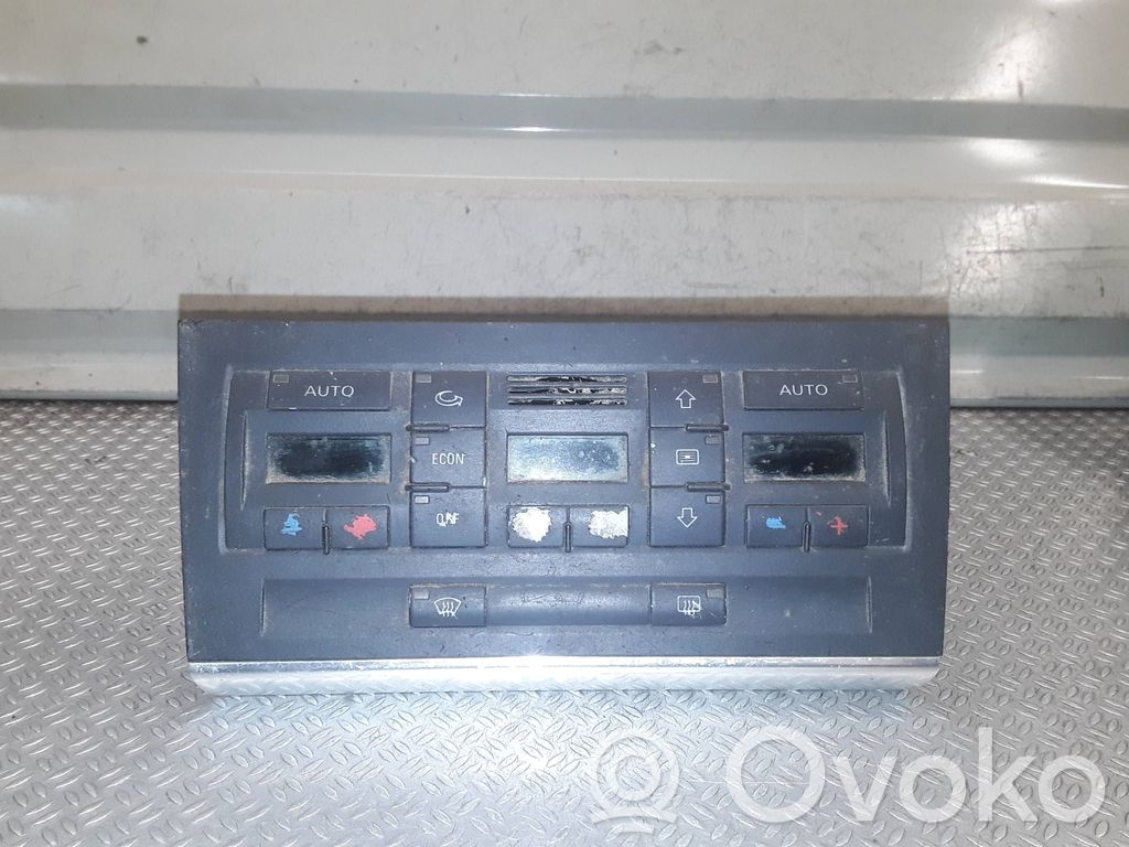 Climate control unit   8E0820043