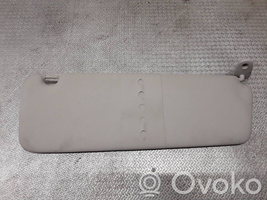 Sun visor