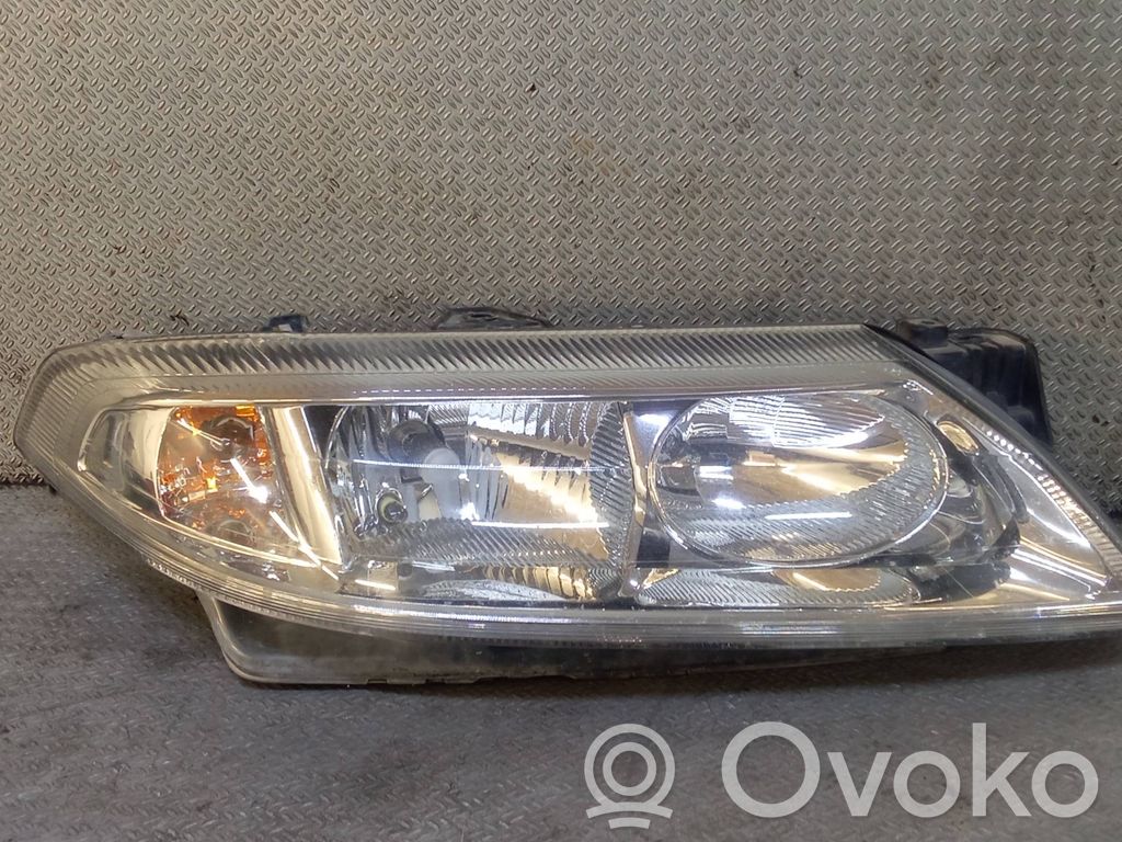 Headlight/headlamp   8200002847