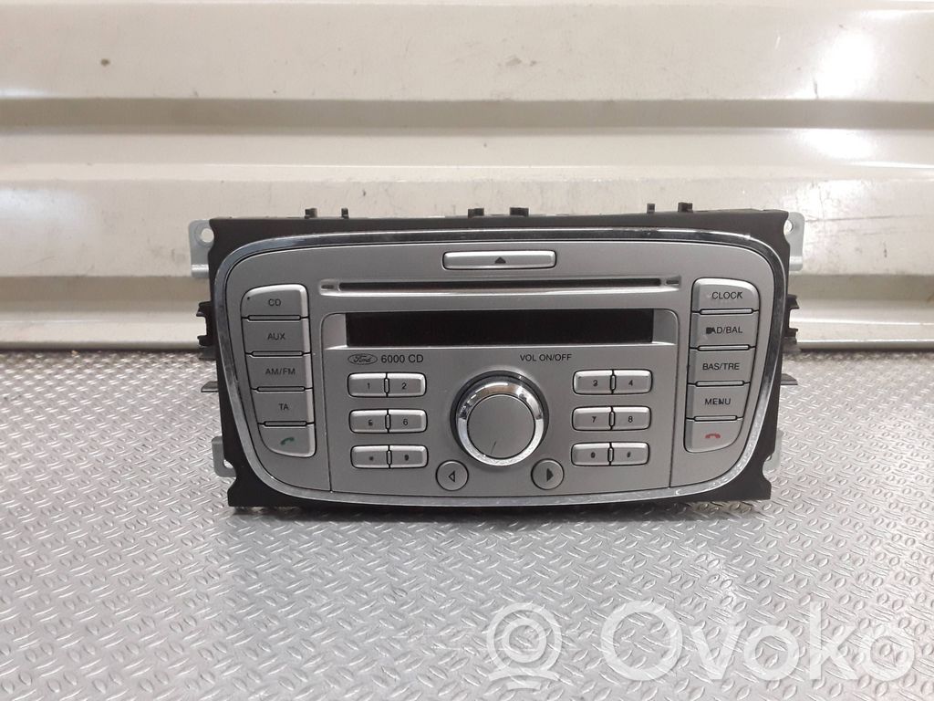 Radio / CD-Player / DVD-Player / Navigation   8S7T18C815AA