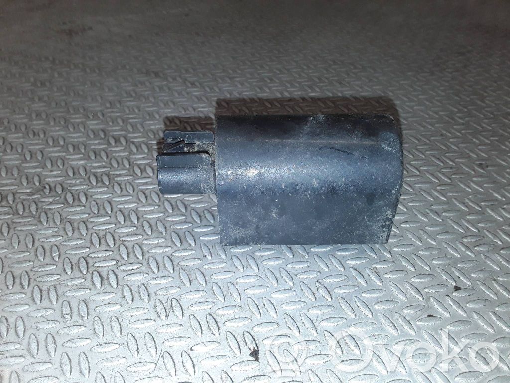 Releu ventilator lichid răcire   9656112480