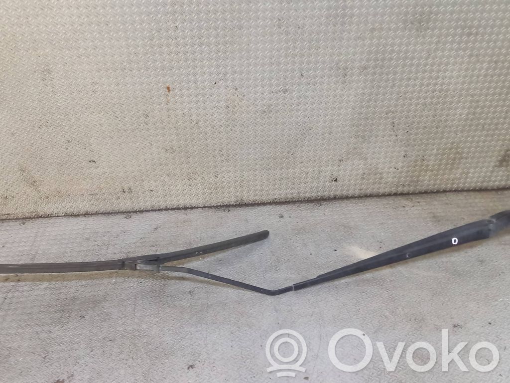 Volkswagen Routan Scheibenwischer 