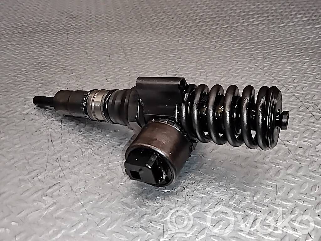 Inyector de combustible   0414720404,03G130073G