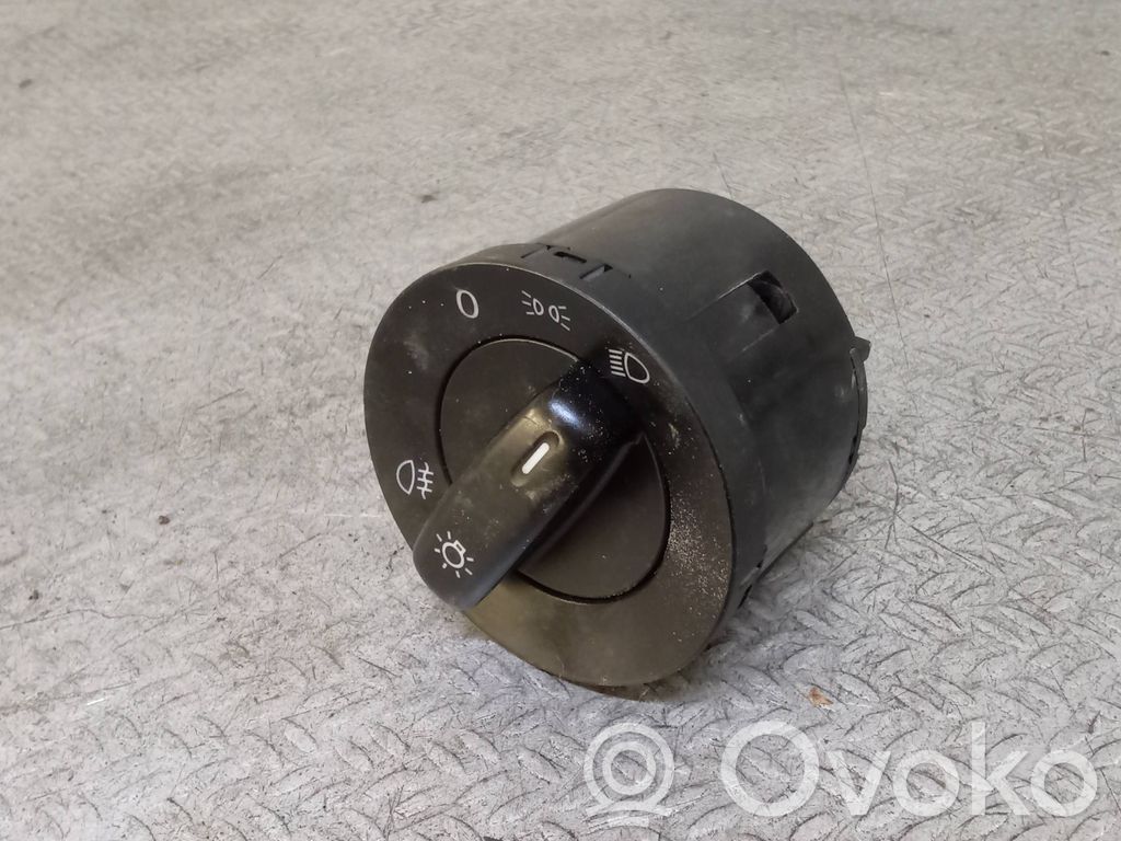 Light switch   1K0941431BC