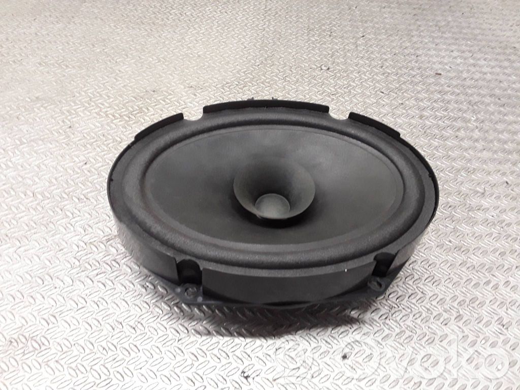 Altavoz de la puerta delantera   GS1E66960,8H3200