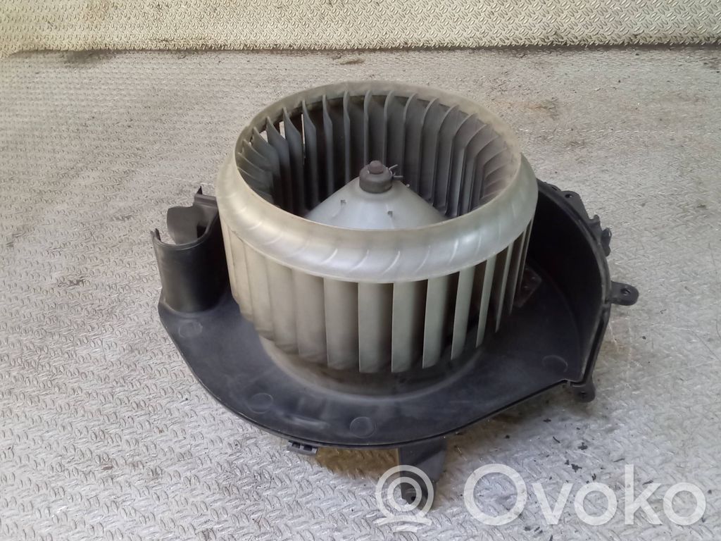 Pulseur d'air habitacle   4F0820521