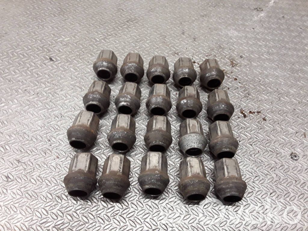 Tuercas/tornillos