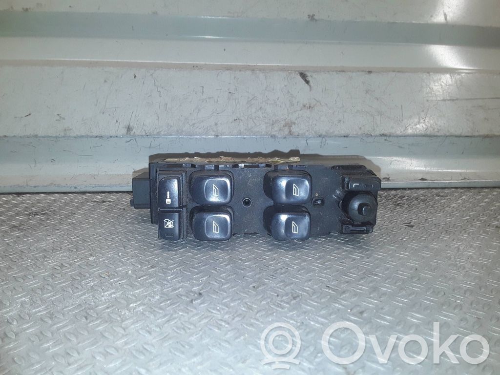 Interrupteur commade lève-vitre   30658146