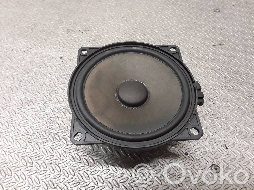 Volkswagen Golf V Altavoz del panel 