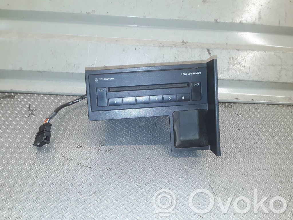 Volkswagen Touran I Schimbător CD/DVD 
