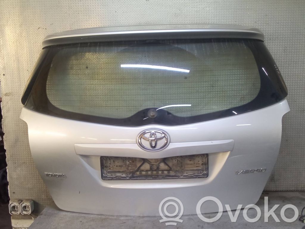 Toyota Verso Tylna klapa bagażnika 