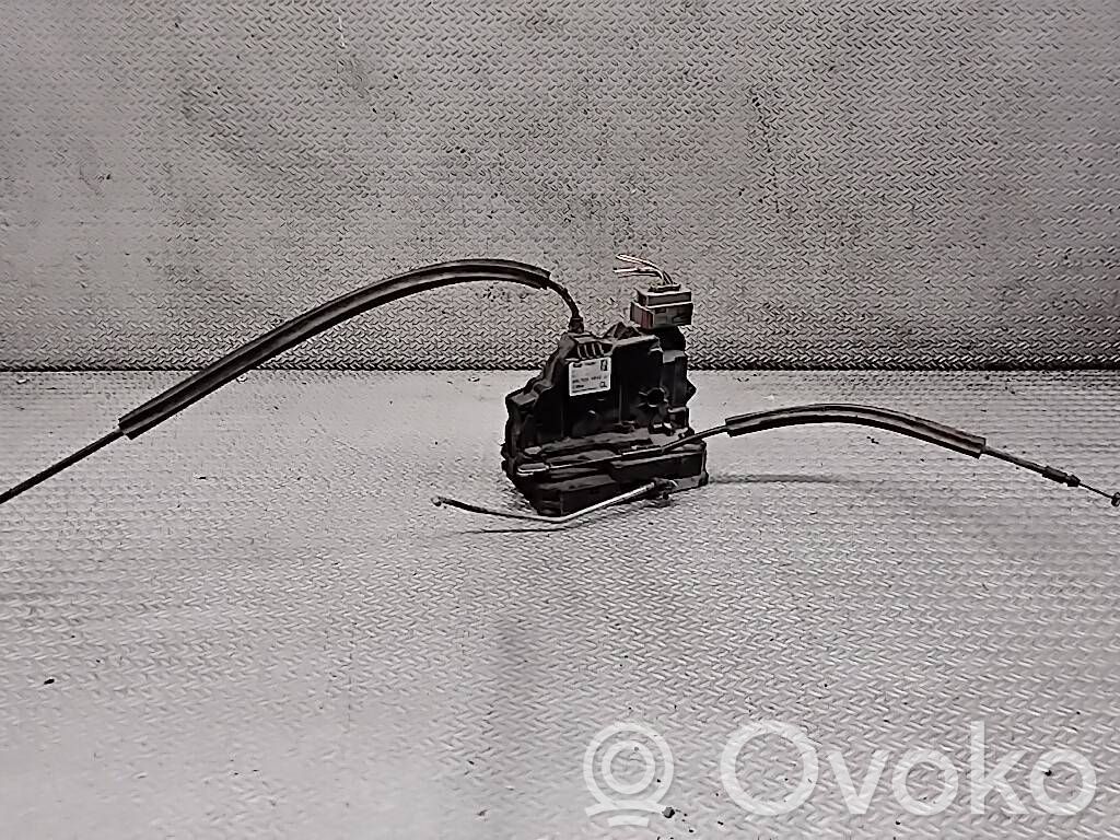 Cerradura de puerta delantera   971047100