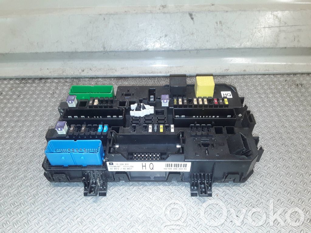 Opel Zafira B Sulakemoduuli 