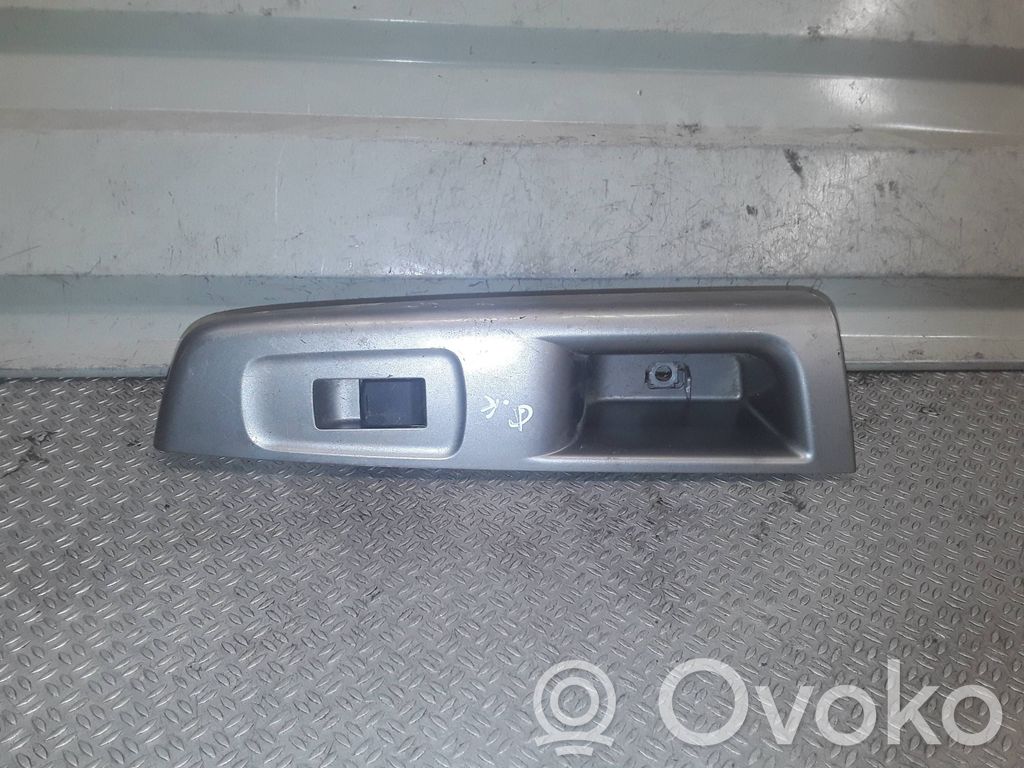 Subaru Impreza III Interrupteur commade lève-vitre 