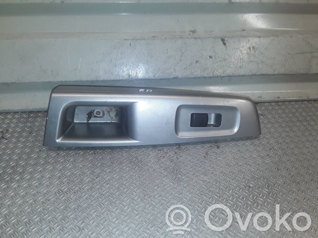 Subaru Impreza III Schalter el. Fensterheber 