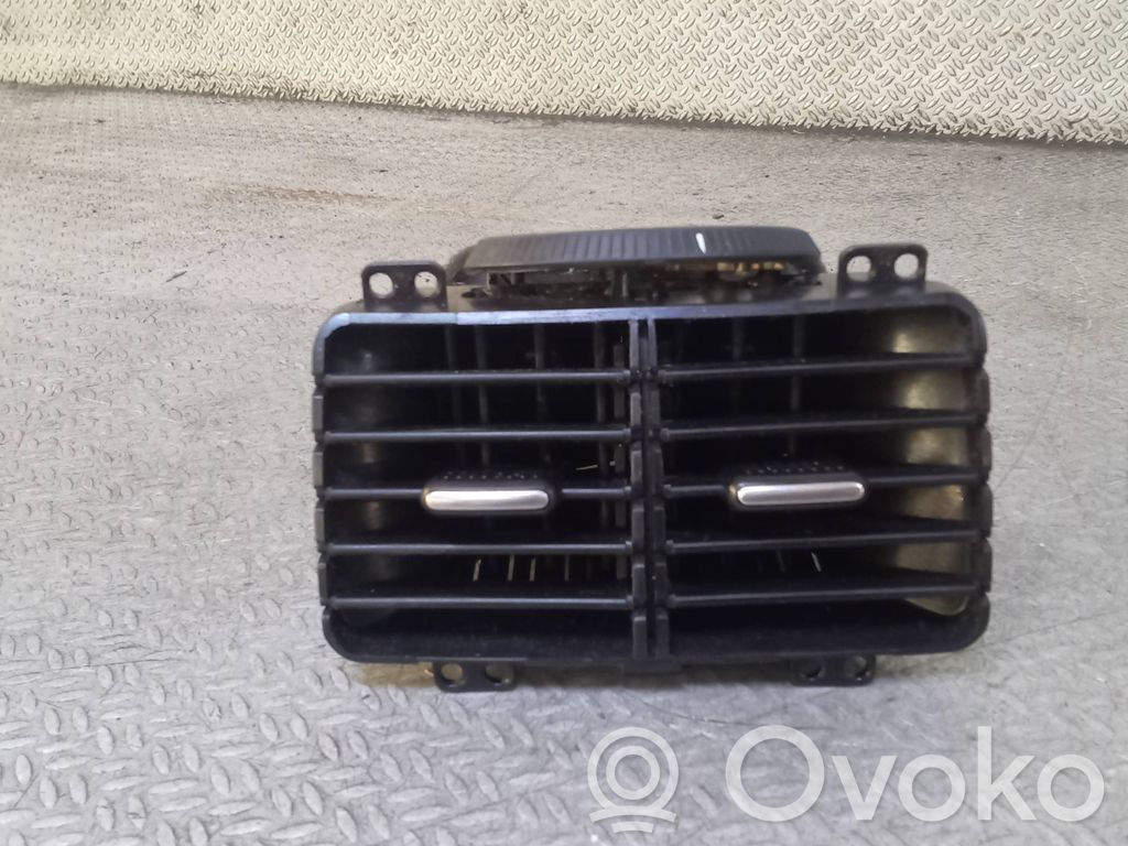 Volkswagen Golf VI Rejilla de ventilación trasera 