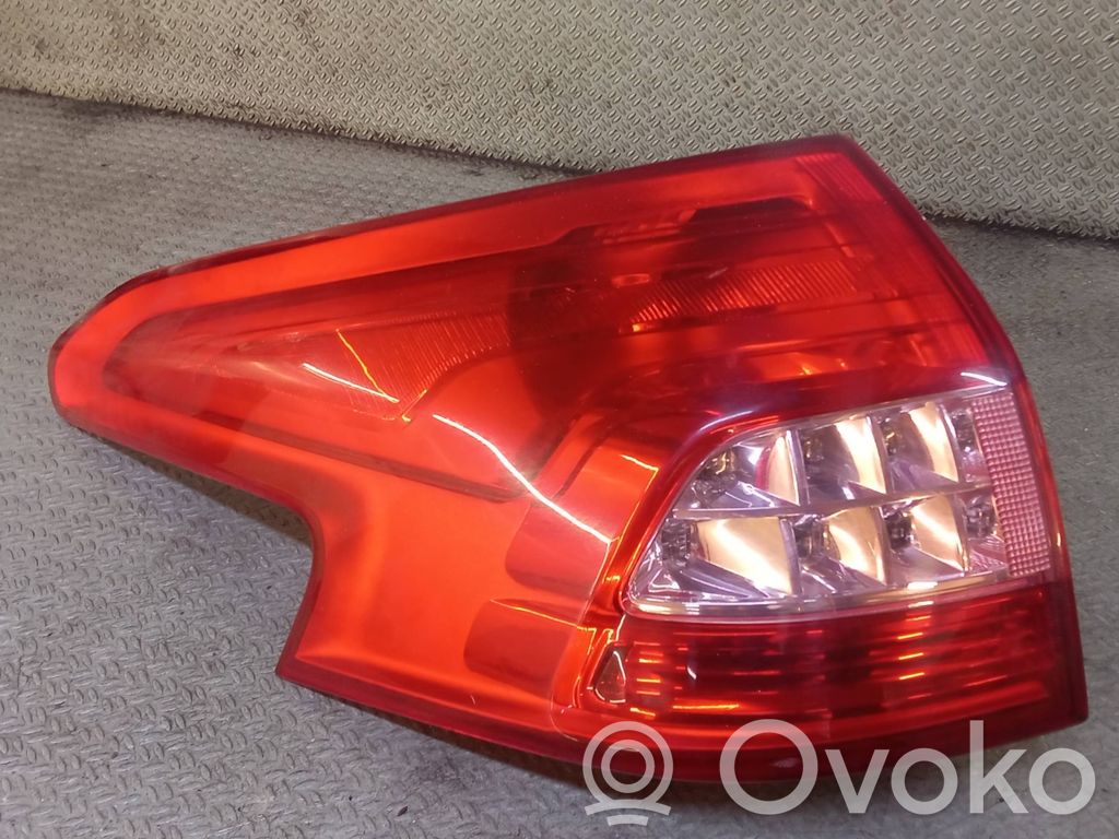 Luz trasera/de freno   VP8X8X13405AX