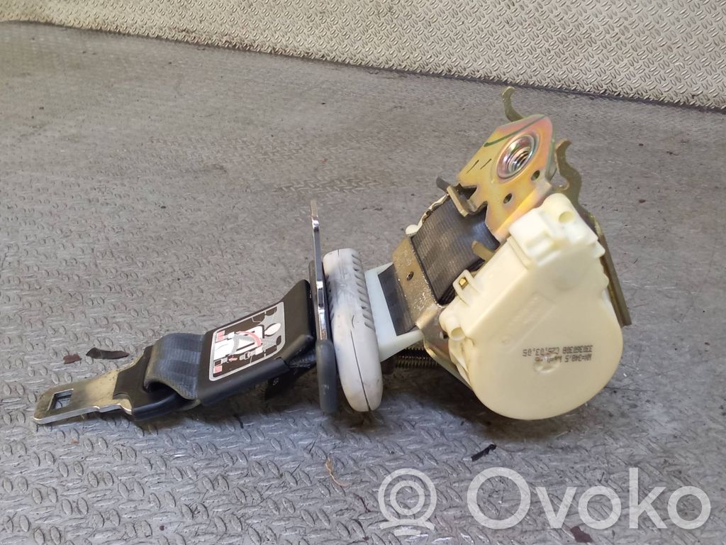 Middle seatbelt (rear)   215903D