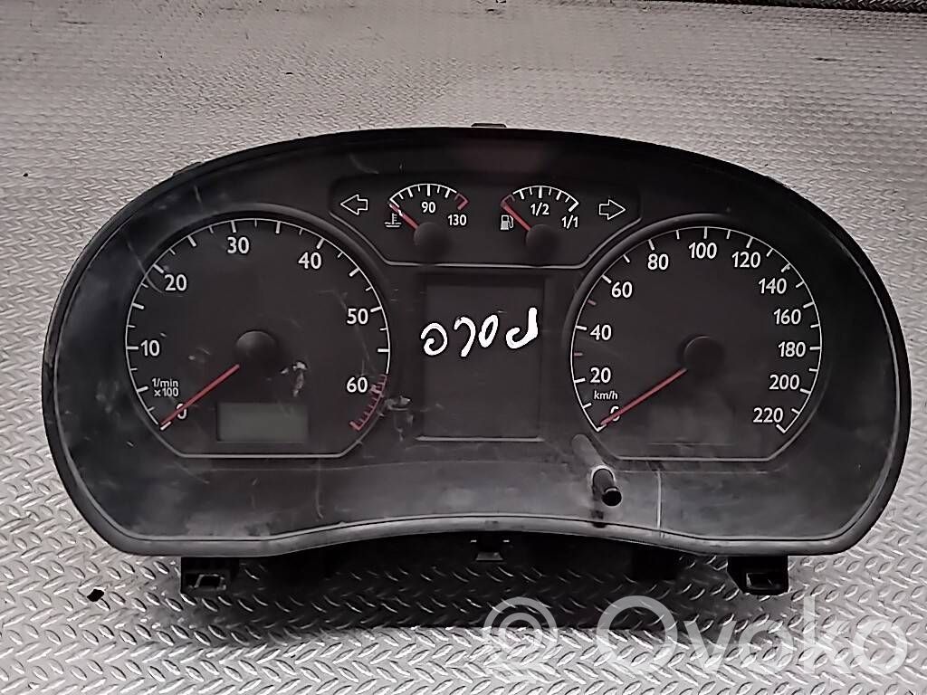 Volkswagen Polo Nopeusmittari (mittaristo)