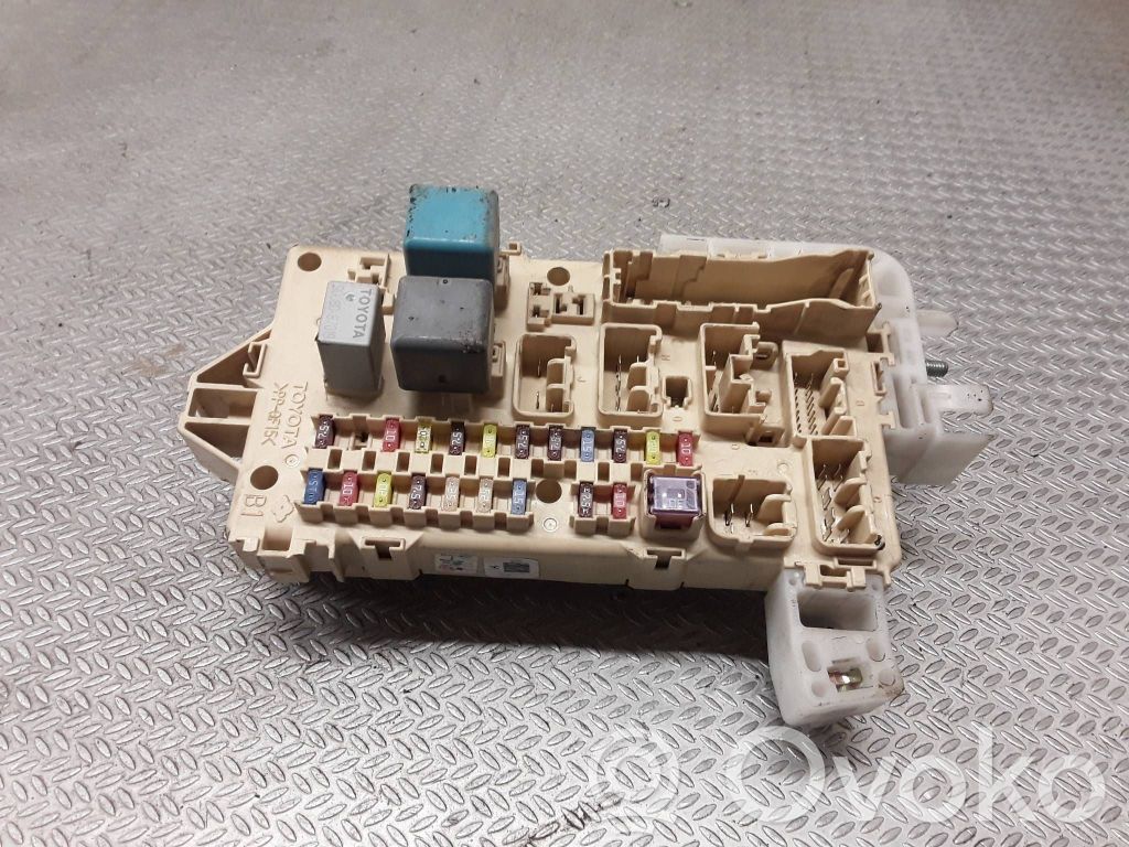 Módulo de fusible   892210F010,2450427731,04110322034801