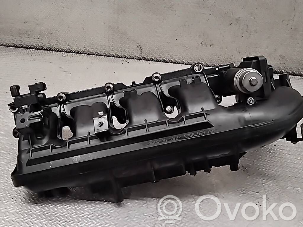 Opel Meriva B Kolektor ssący
