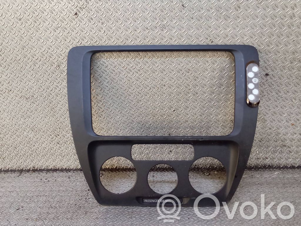 Rămă unitate control climatizare   5C6858071