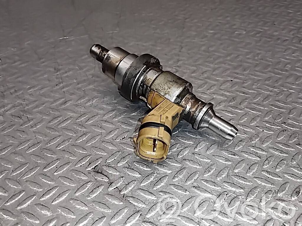 Toyota Avensis T250 Wtryskiwacz paliwa