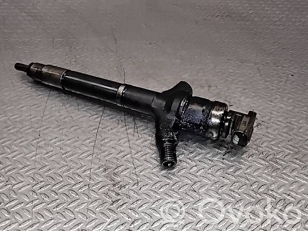 Toyota Corolla Verso AR10 Iniettore