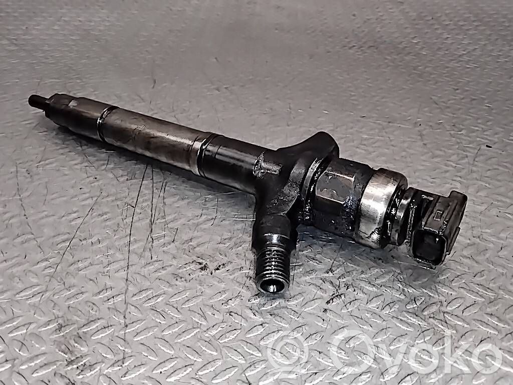 Toyota Corolla Verso AR10 Iniettore