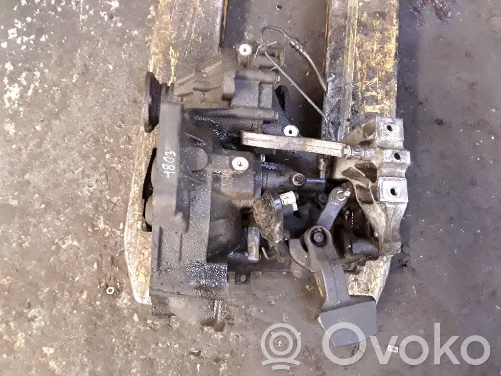 Cutie viteze manuală cu 5 trepte   LHW
