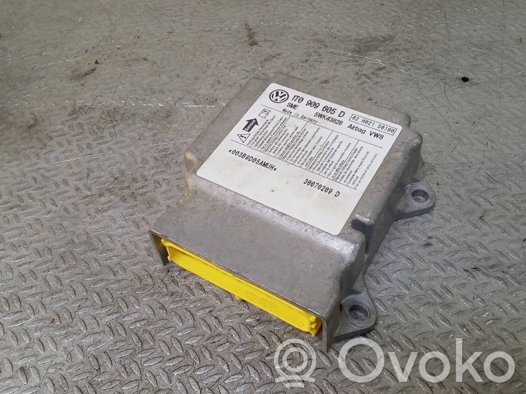 Volkswagen Touran I Centralina/modulo airbag