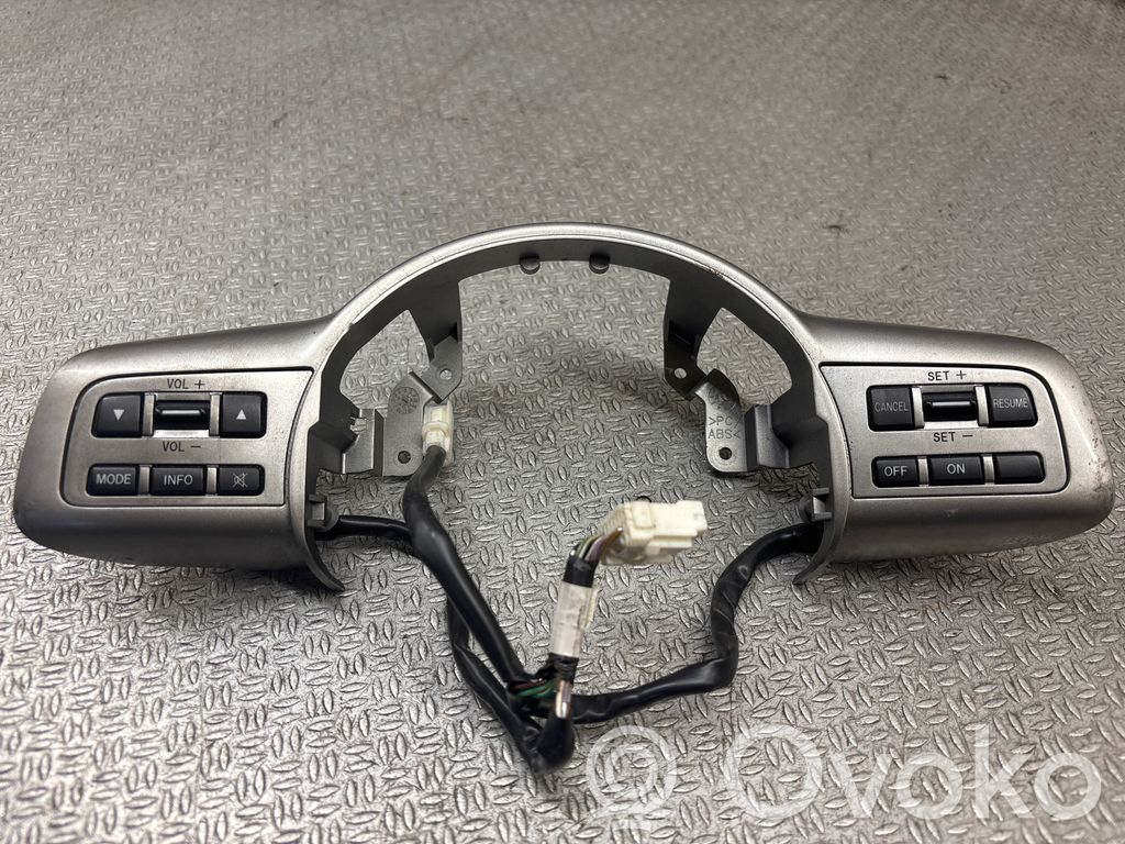 Mazda 2 Boutons / interrupteurs volant