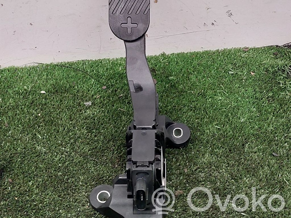 KIA EV6 Akceleratoriaus pedalas 