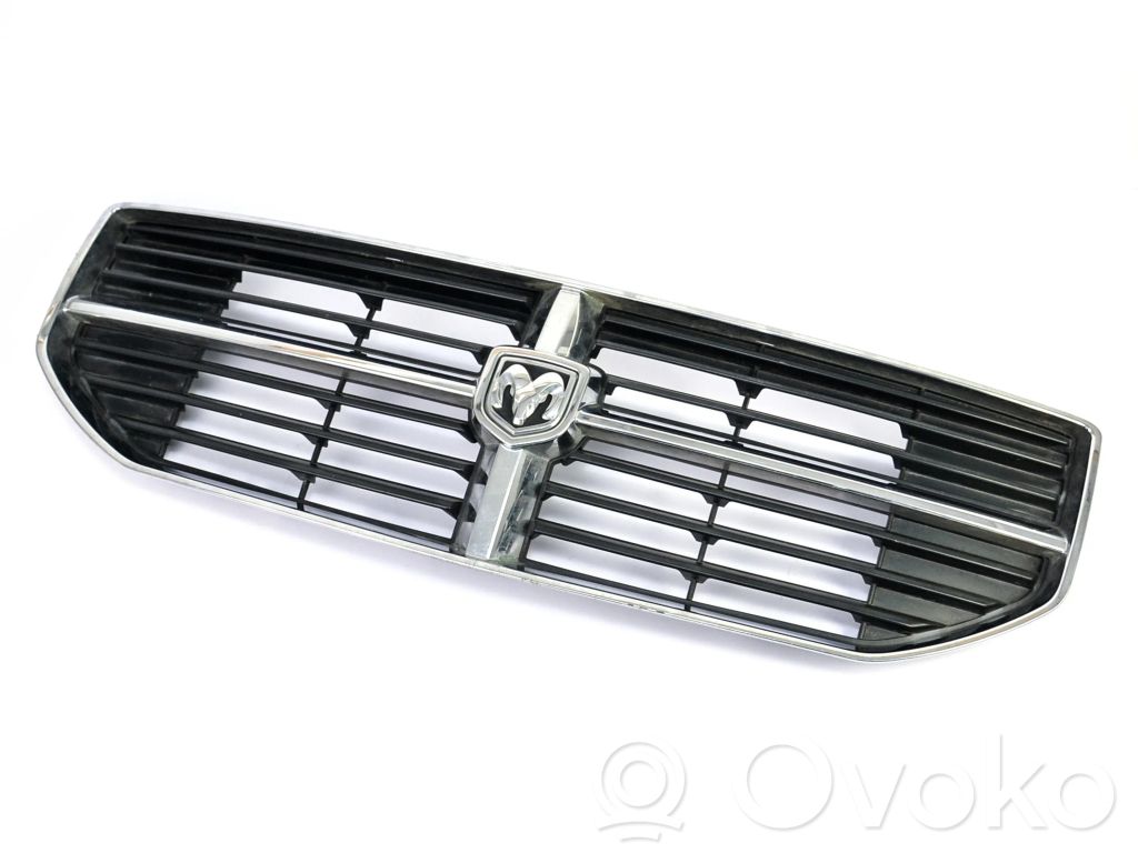 Front grill   1JA96TRMAA