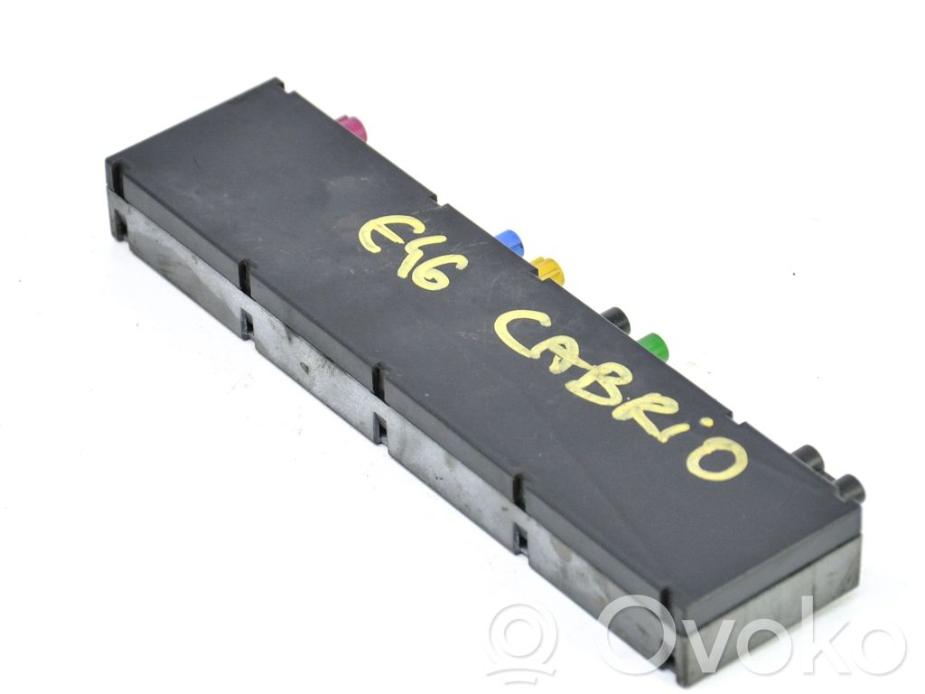 BMW 3 E46 Antenos stiprintuvas 