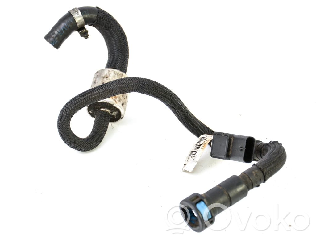 BMW 3 E90 E91 Fuel line pipe 