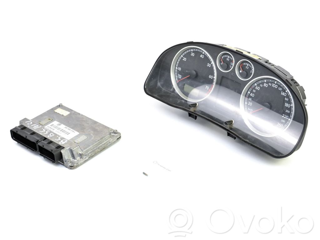 Volkswagen PASSAT B5.5 Engine ECU kit and lock set 