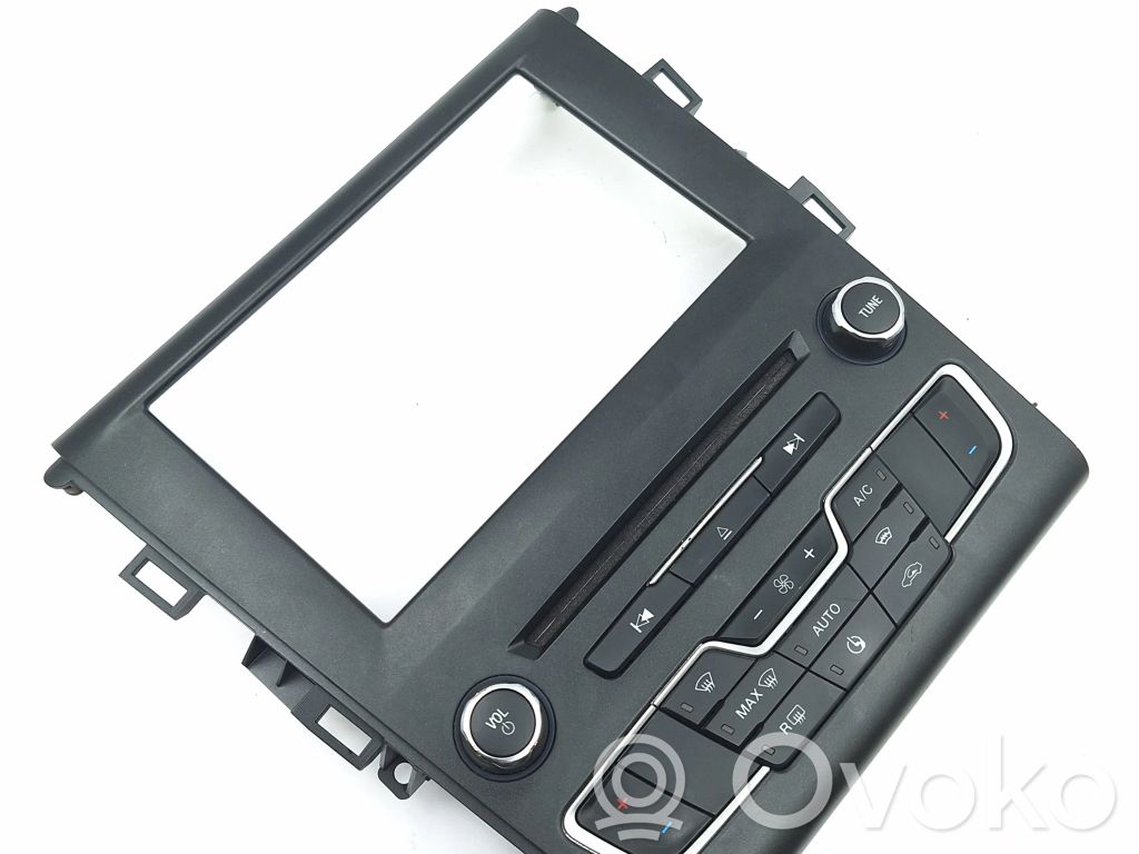 Ford Mondeo MK V Climate control unit 