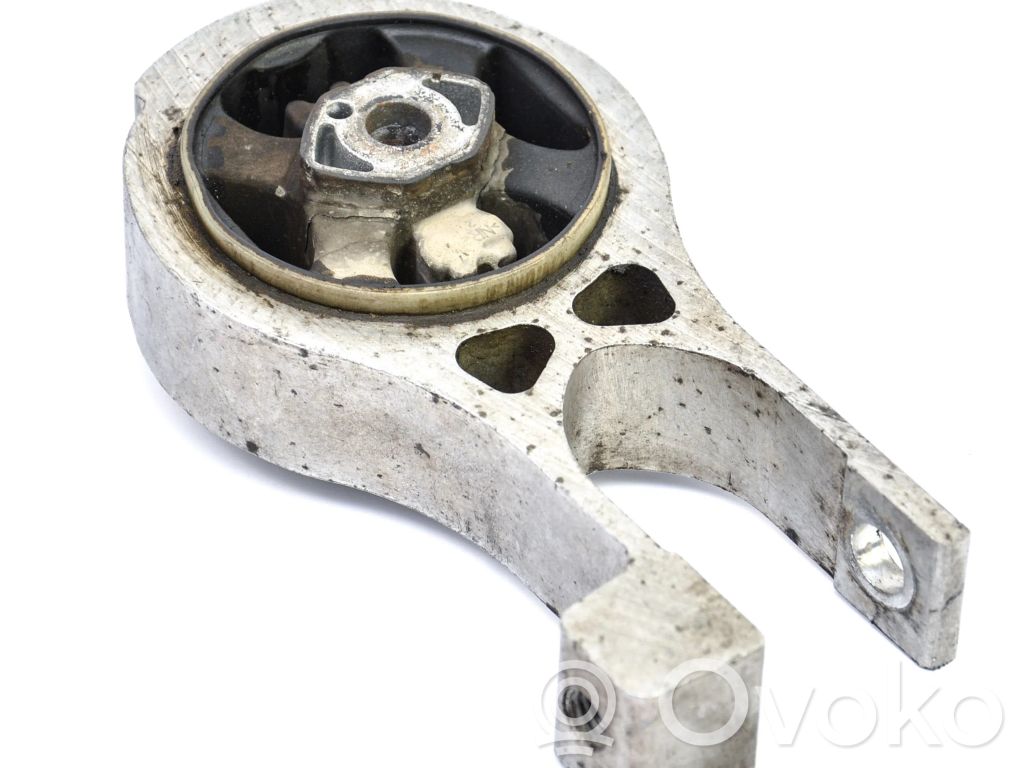 Peugeot 508 Engine mount bracket 