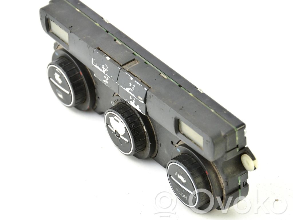 Volkswagen Golf V Climate control unit 