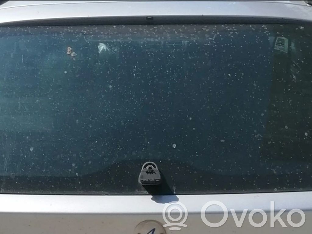 BMW 5 E39 Заднее стекло 