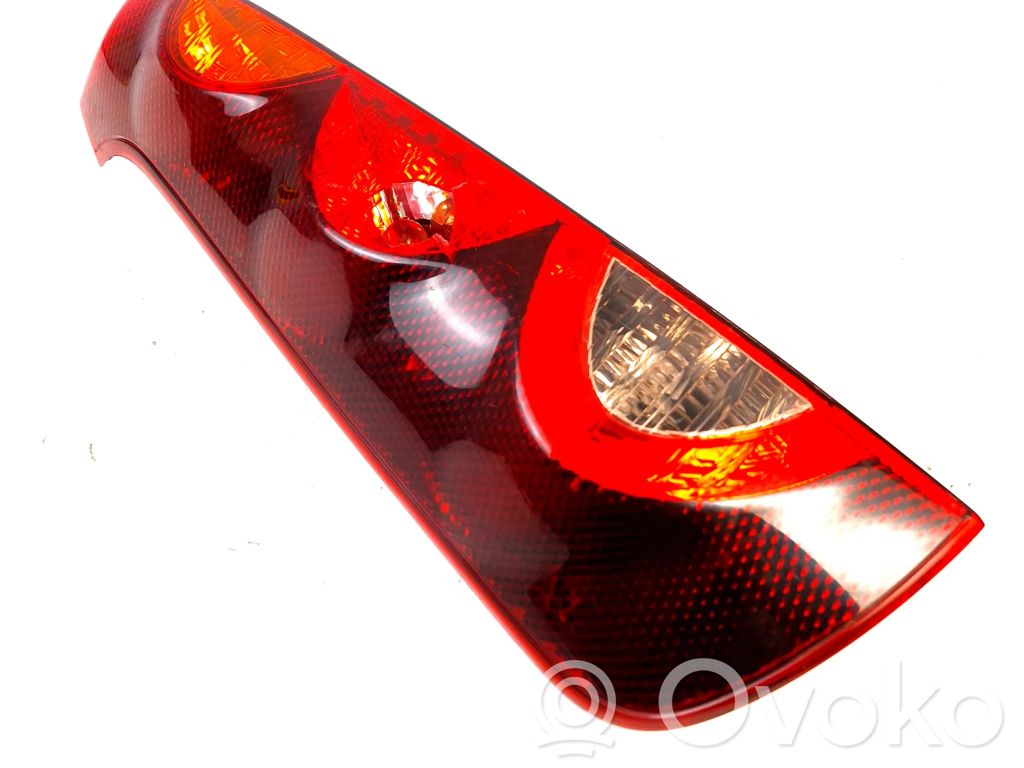 Nissan Note (E11) Rear/tail lights 