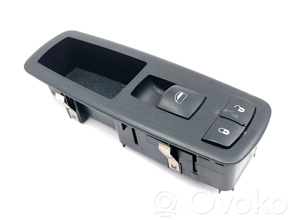 Electric window control switch   03125210,04602544,03125210