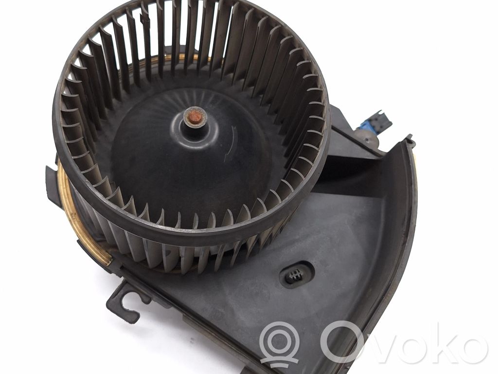 Mazā radiatora ventilators   1401366880,5L1400000,5F2028400,6F7428400