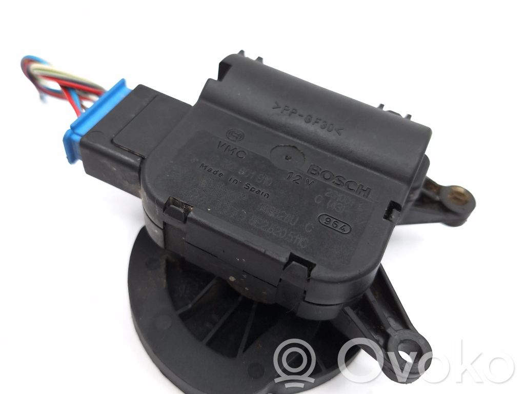 Audi A4 S4 B6 8E 8H Actuator/motor clapetă debit aer A/C 