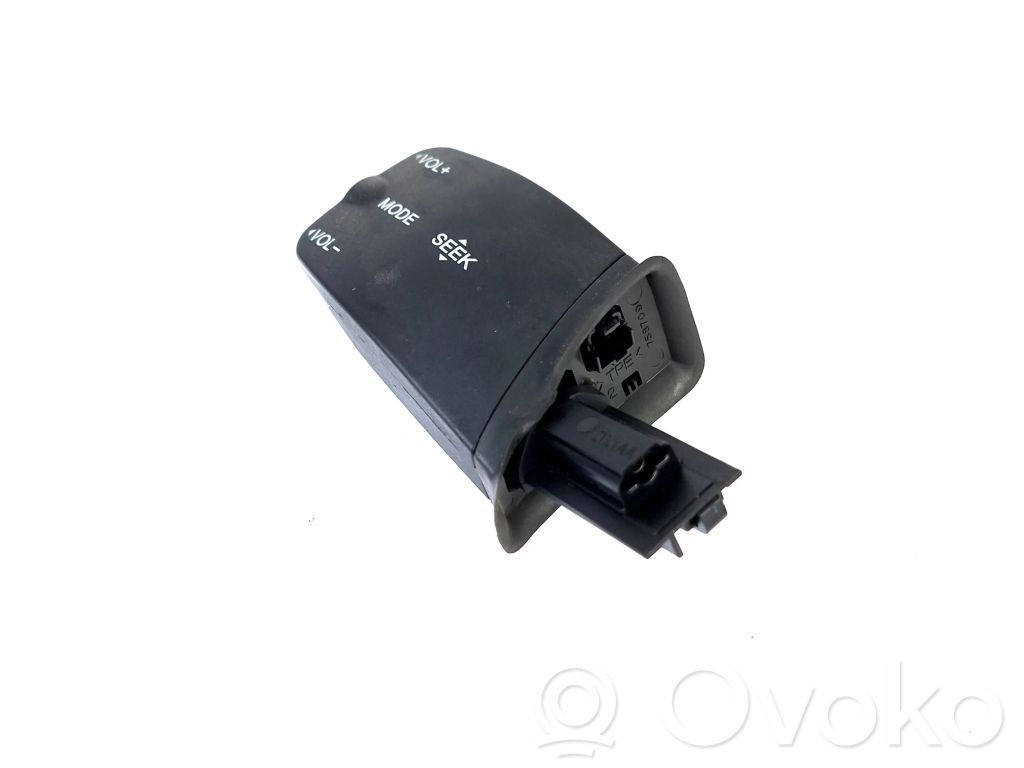 Ford Focus Multifunctional control switch/knob 